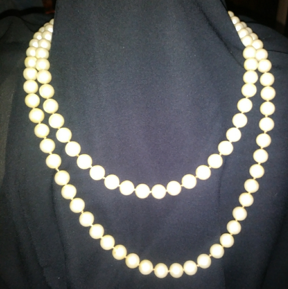 Gorgeous antique pearl necklace
